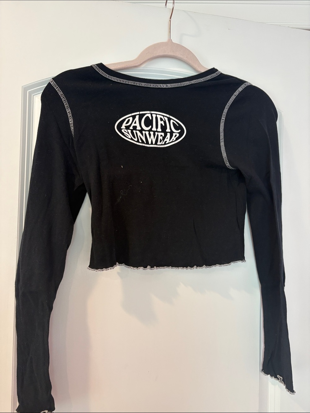 Pacific Sunwear Black Long Sleeve Cropped Tee with Contrast Stitching